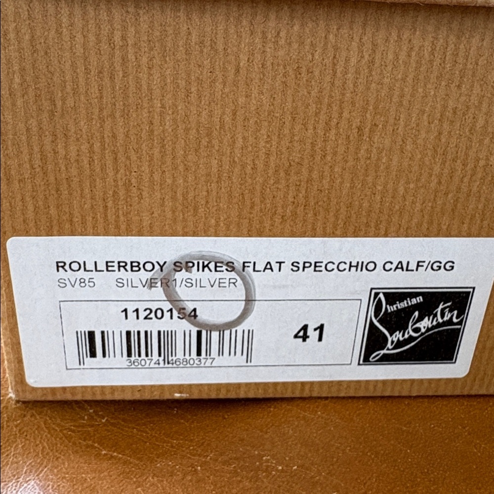 Christian Louboutin Rollerboy Spikes Flat - Picture 7 of 7